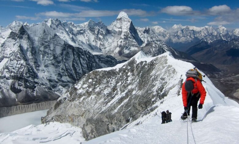 Climbing Island Peak